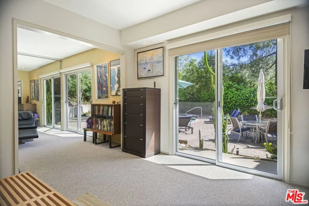 Los Angeles, California 90049, United States, 4 Bedrooms Bedrooms, ,4 BathroomsBathrooms,Residential,Active,133618