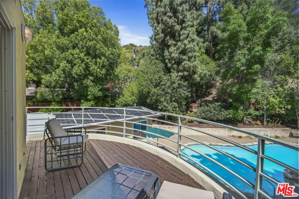 Los Angeles, California 90049, United States, 4 Bedrooms Bedrooms, ,4 BathroomsBathrooms,Residential,Active,133618