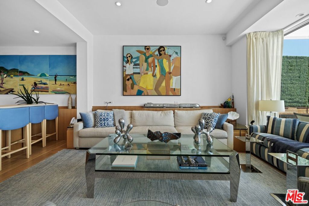 Properties 4 24380 Malibu Road