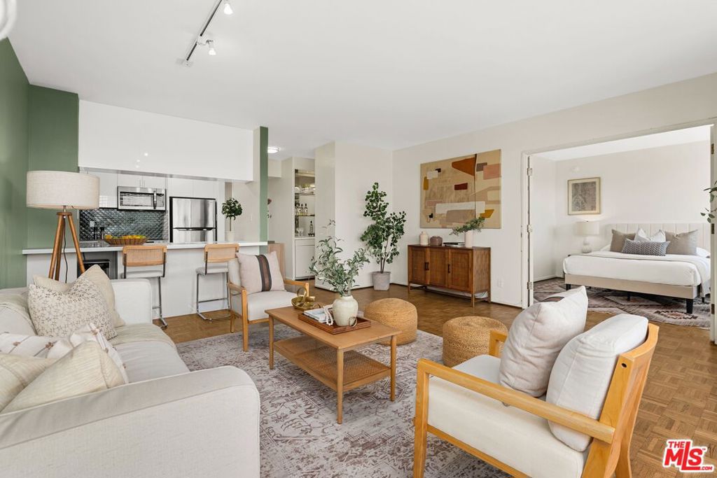 969 Hilgard Avenue 603