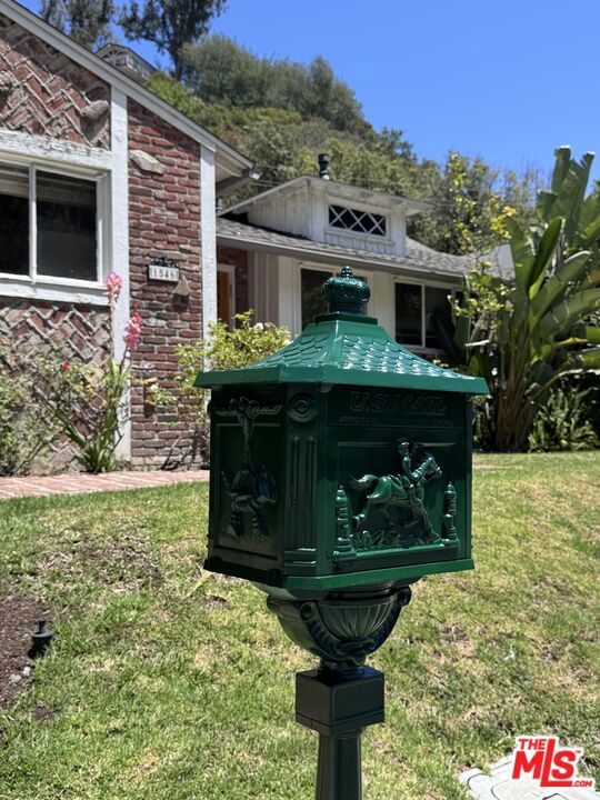 1546 San Ysidro Drive