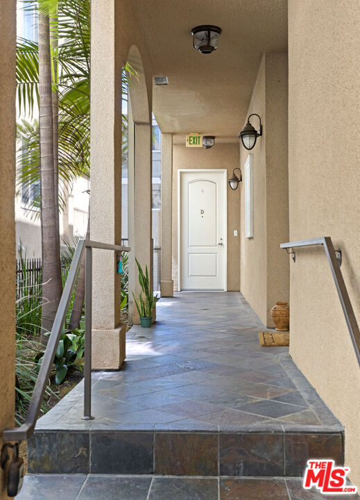 1804 S Barrington Avenue D