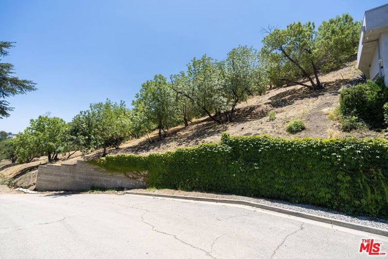 3995 GLENALBYN Drive