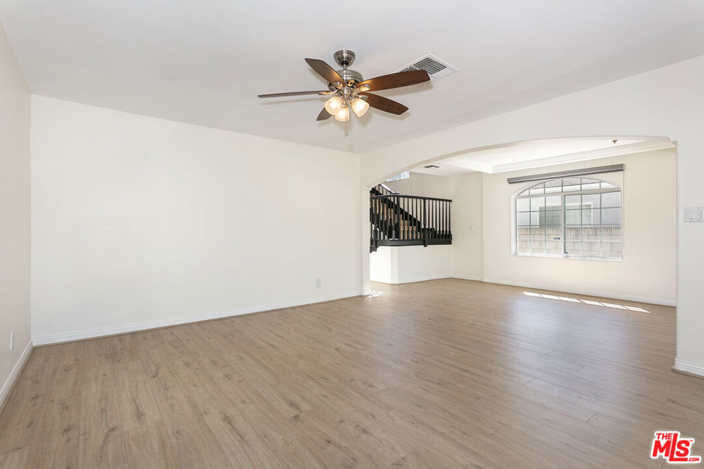 2914 Castle Heights Avenue