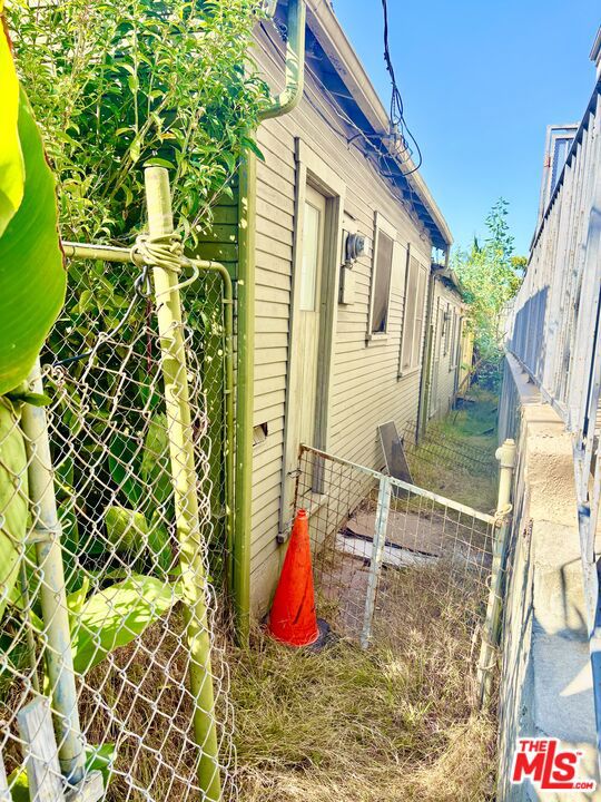 2005 4th Street