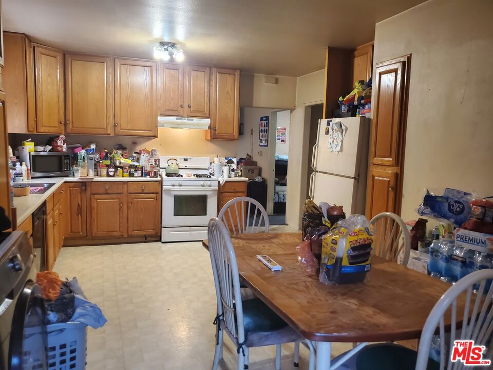 1431 W 56th Street