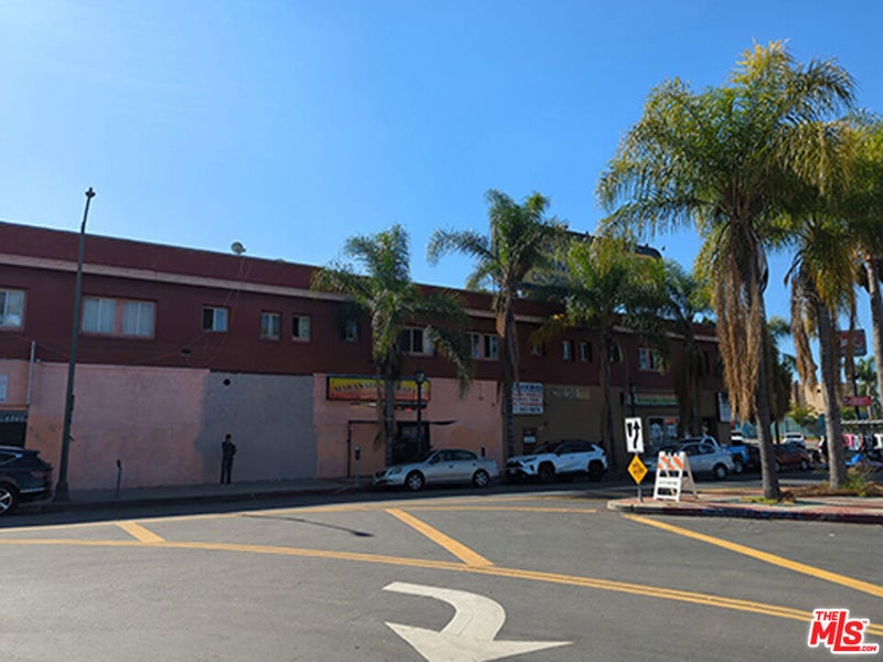 1250 & 1252 S Lake Street