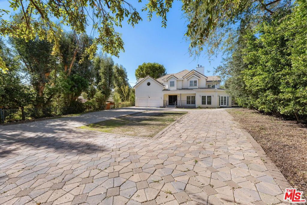 11577 Newcastle Avenue