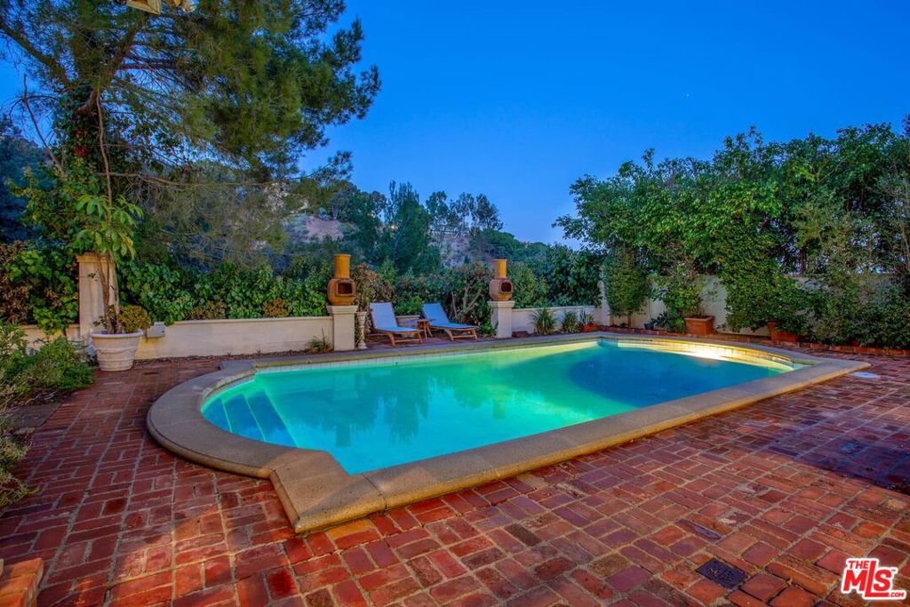 10213 Cielo Drive