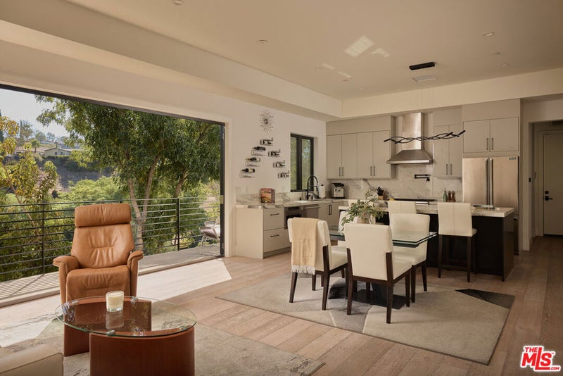 4311 Mont Eagle Place