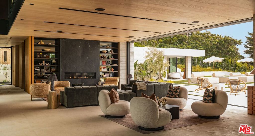 Properties 4 6889 Dume Drive