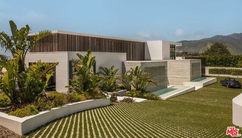 6889 Dume Drive Malibu CA 90265