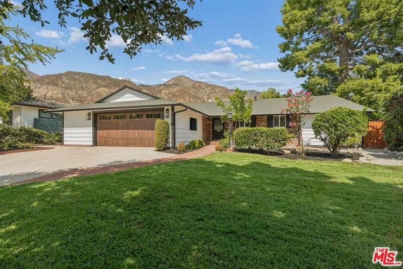 1920 N Altadena Drive