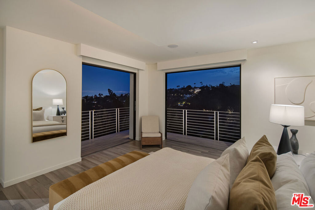 5751 Valley Oak Drive