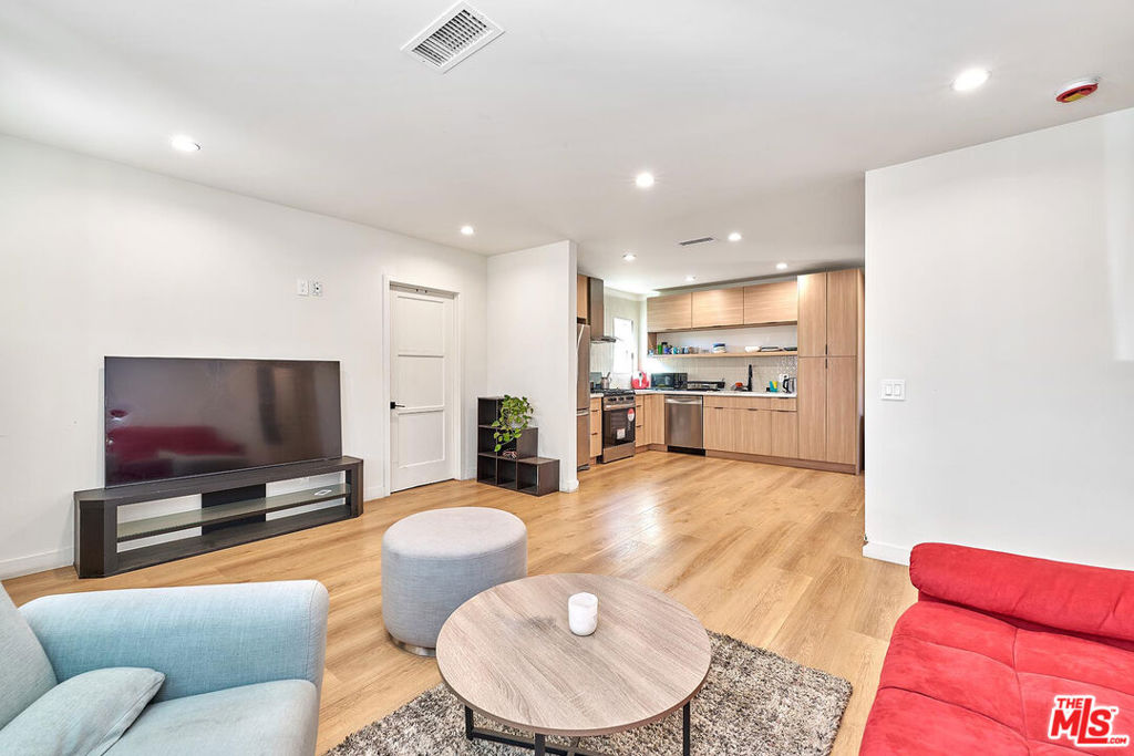 11137 Archwood Place