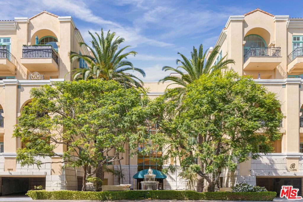 Properties 1 11500 San Vicente Boulevard 522