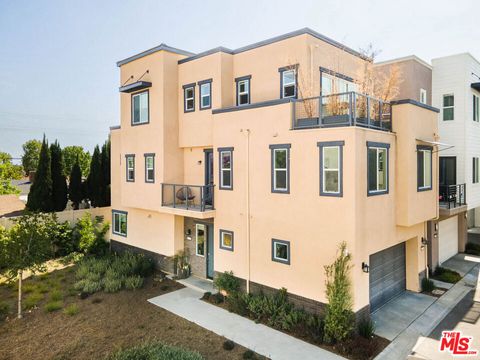 587 Daniel Freeman Circle Inglewood CA 90301