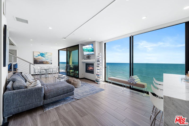 20630 Pacific Coast Highway