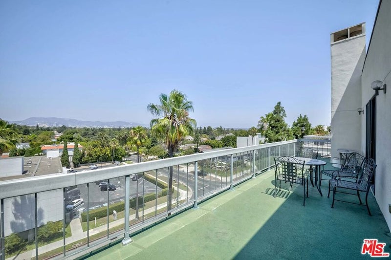 4460 Wilshire Boulevard 705