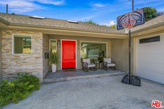 5879 S Le Doux Road, Los Angeles