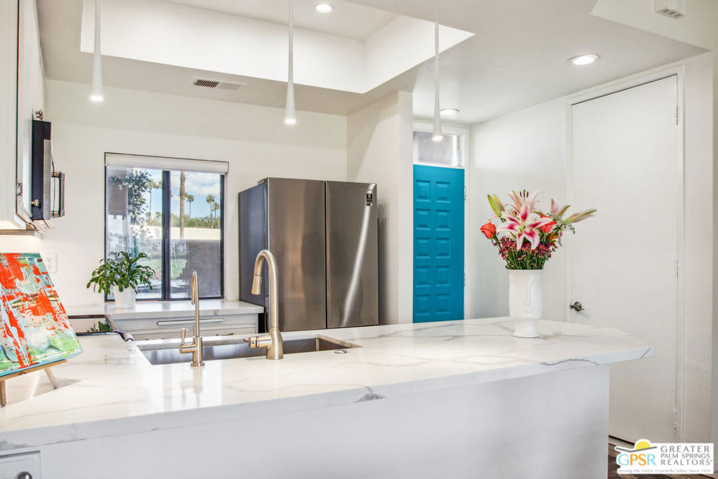 67553 N Natoma Drive