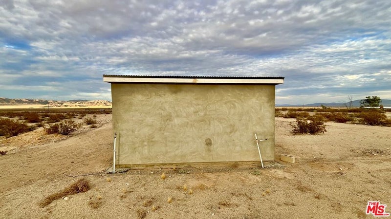 660 High Noon Road