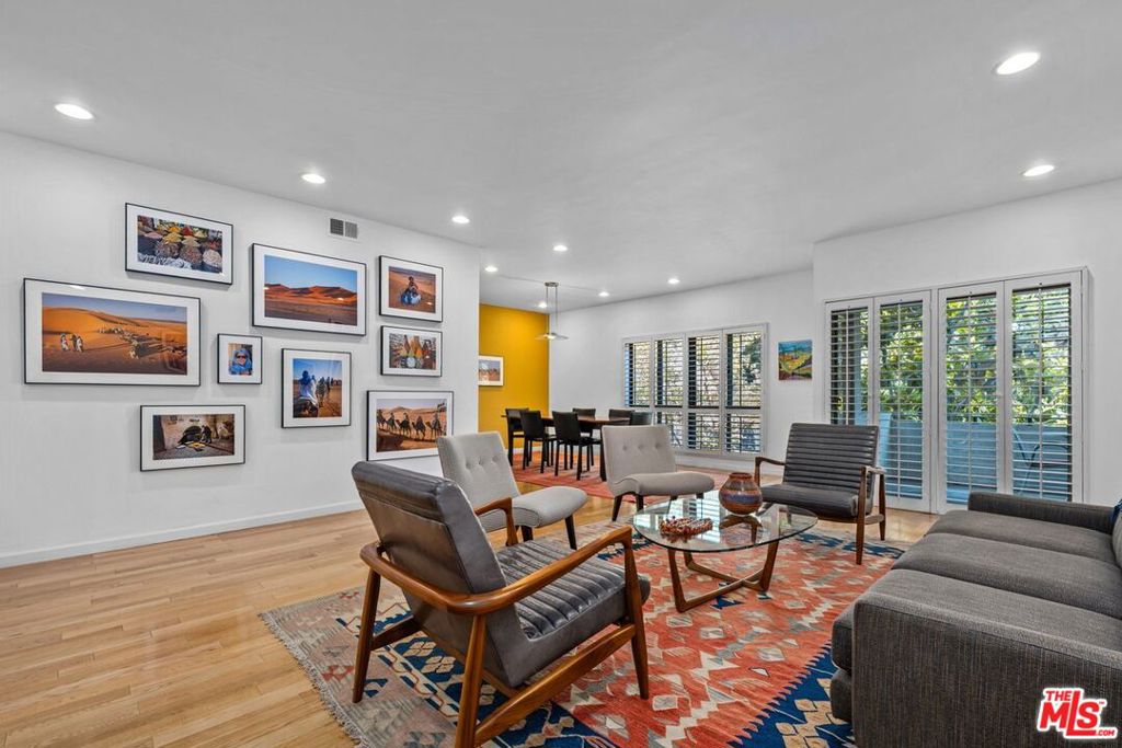 651 Wilcox Avenue 3G