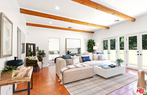 25648 Timpangos Drive Calabasas CA 91302