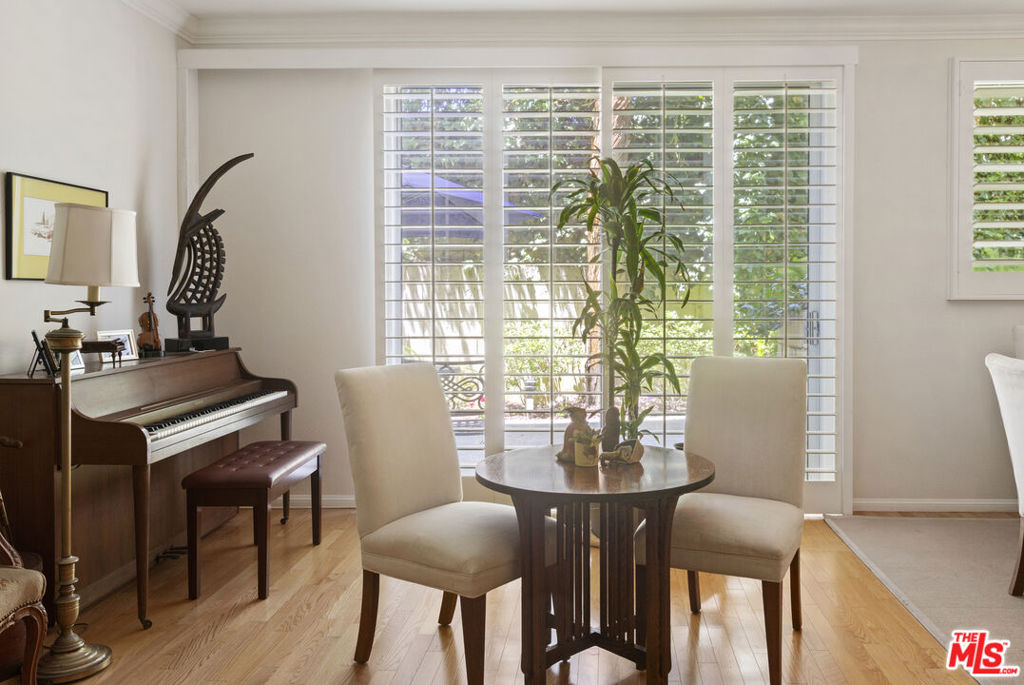 4949 Genesta Avenue 112A