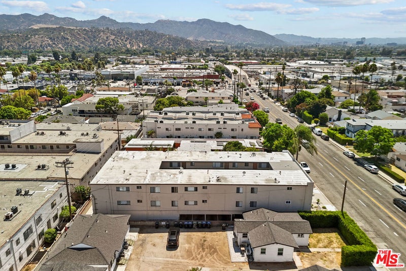 1042 Western Avenue