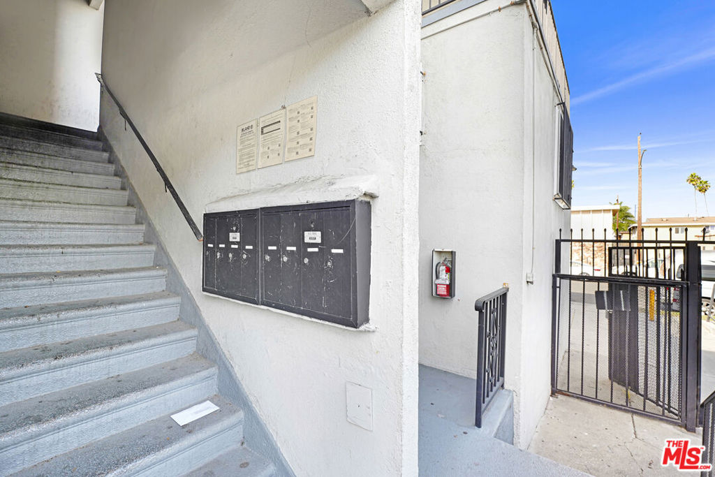 1320 W 97th Street