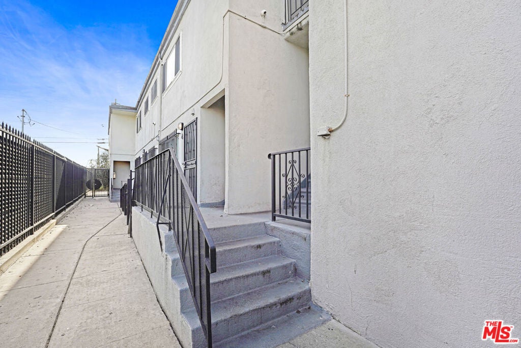 1320 W 97th Street