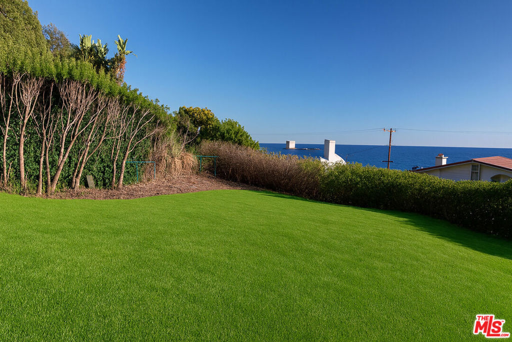 1 Malibu Cove Colony