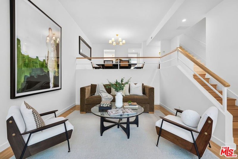 15167 Magnolia Boulevard E