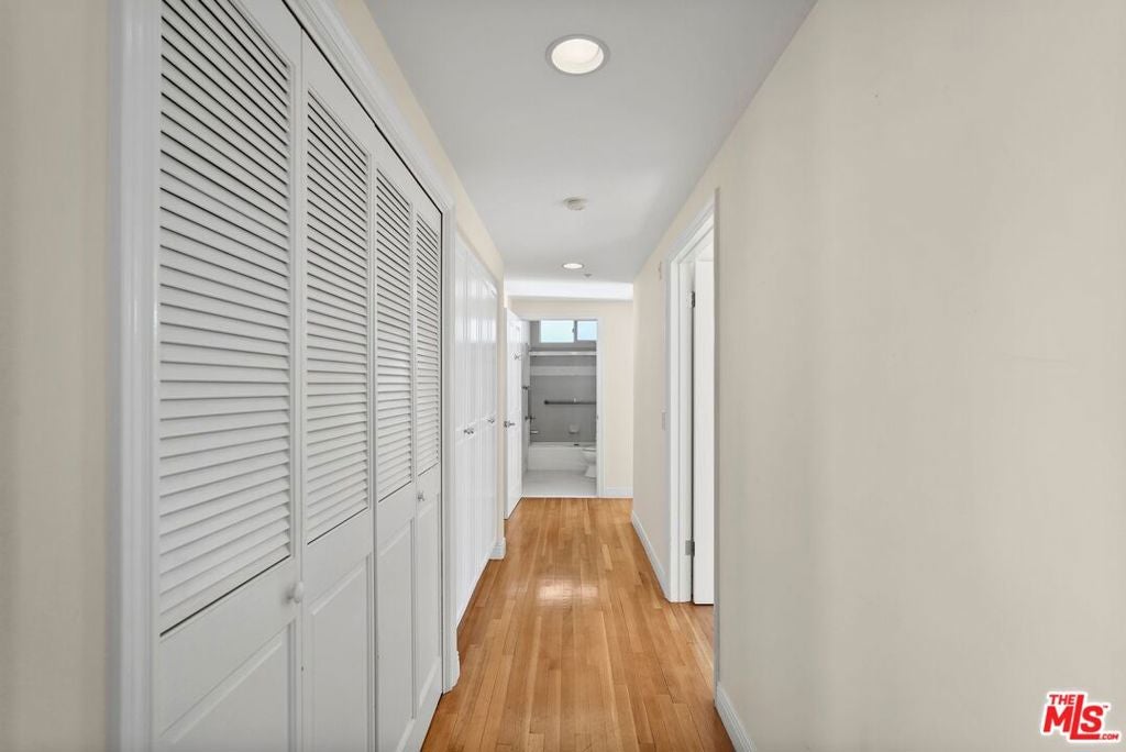 11848 Goshen Avenue 402