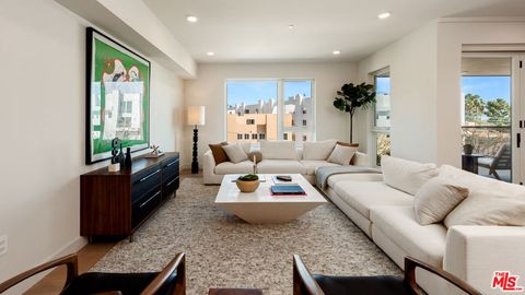 505 Barrington 402 Los Angeles CA 90049