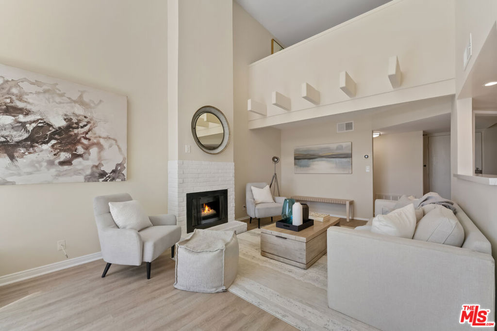 2677 Centinela Avenue 402