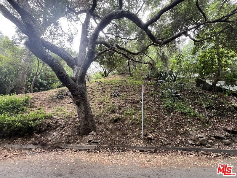 10074 Westwanda Drive