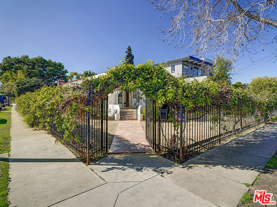 1257 Preston Way