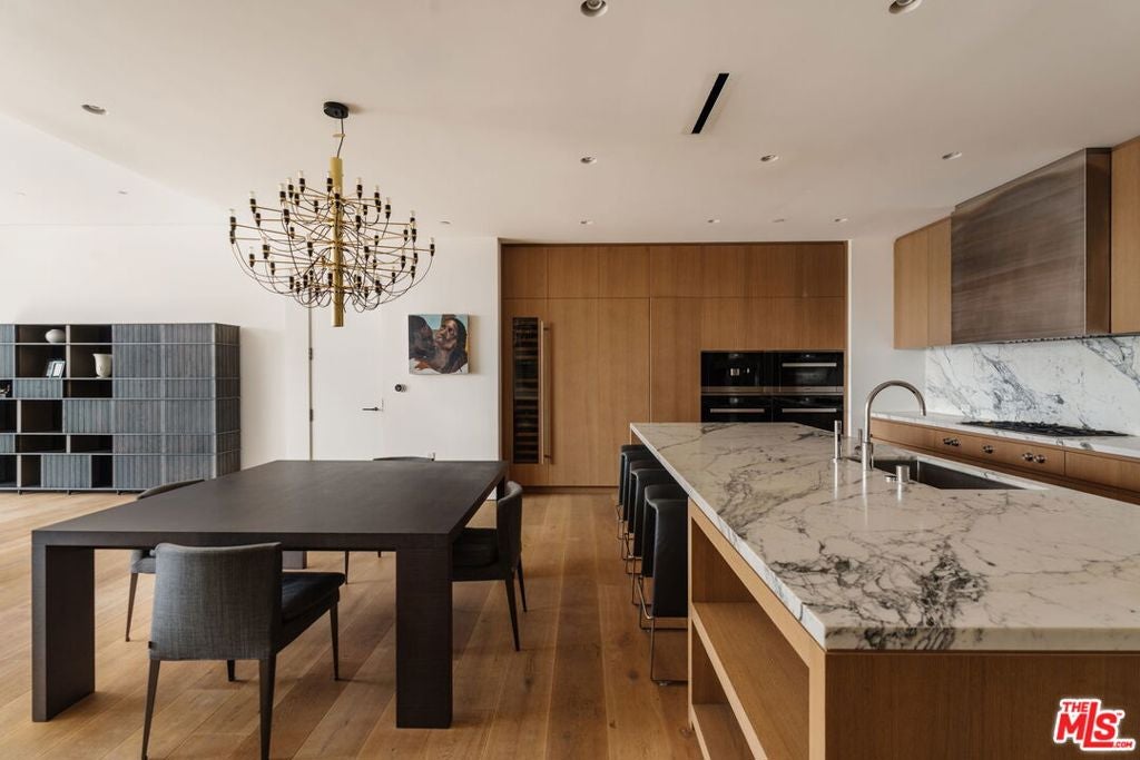 8899 Beverly Boulevard 4G