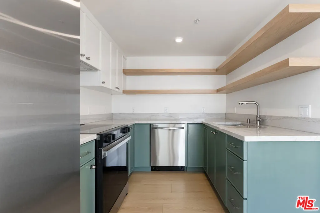 Cypress, California 90630, United States, 3 Bedrooms Bedrooms, ,2 BathroomsBathrooms,Residential,Active,239250