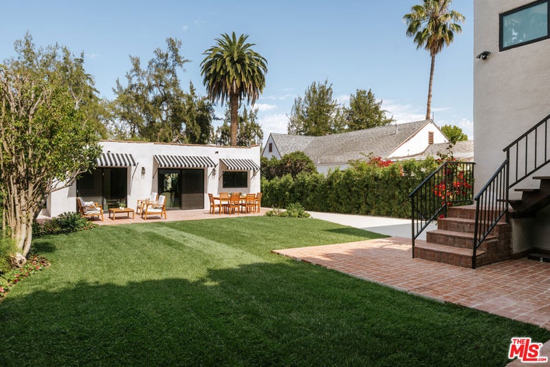129 N Almont Drive