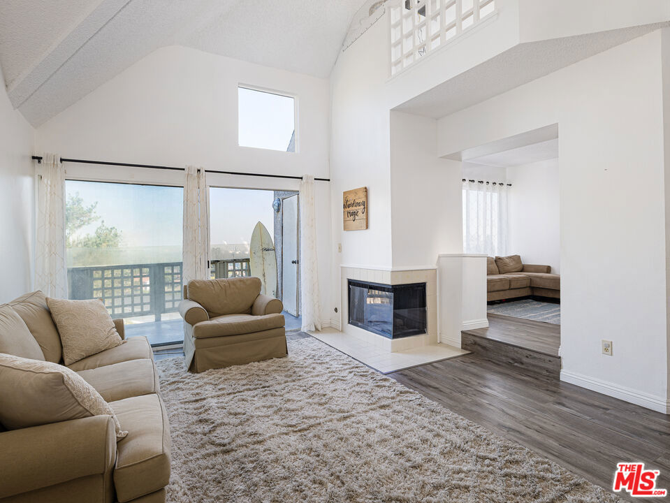 1450 Brett Place 305