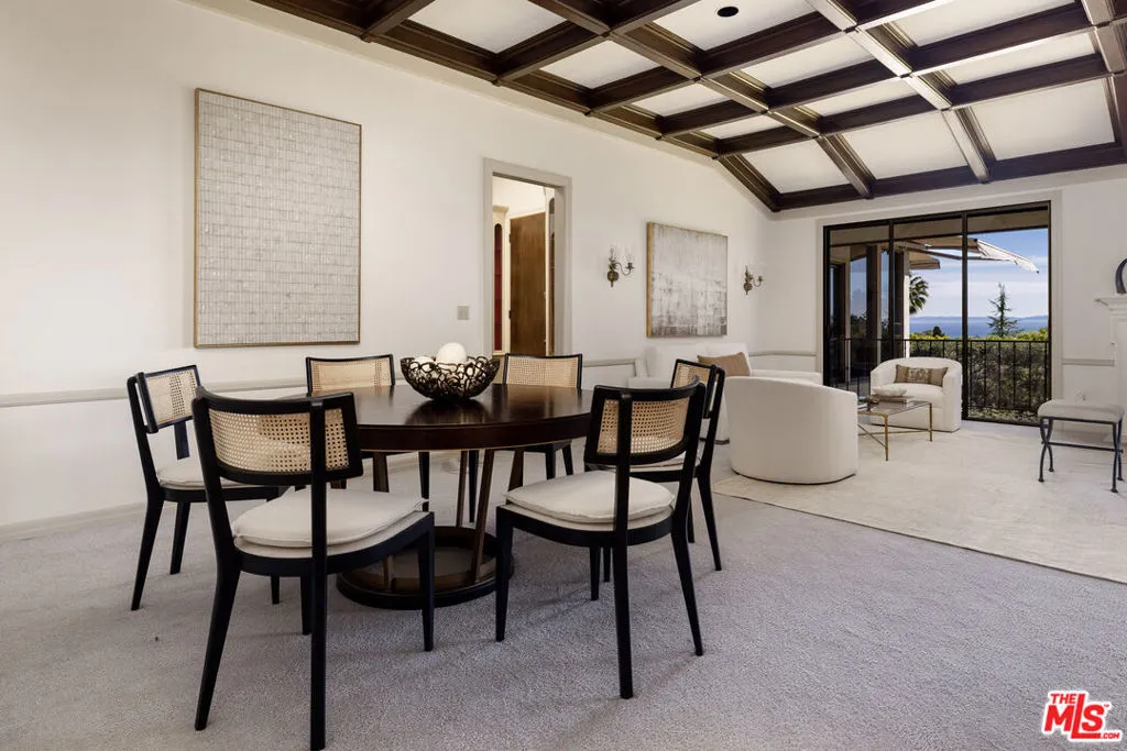 Santa Barbara, California 93108, United States, 4 Bedrooms Bedrooms, ,6 BathroomsBathrooms,Residential,Active,98285