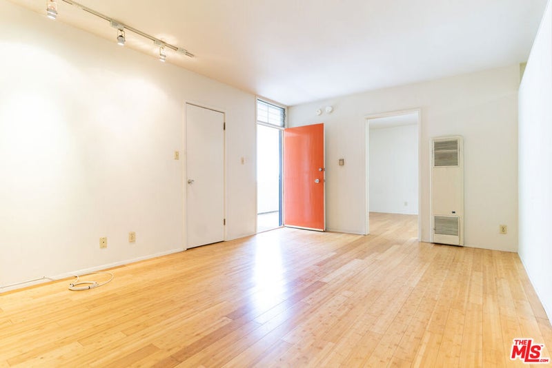 2352 Duane Street