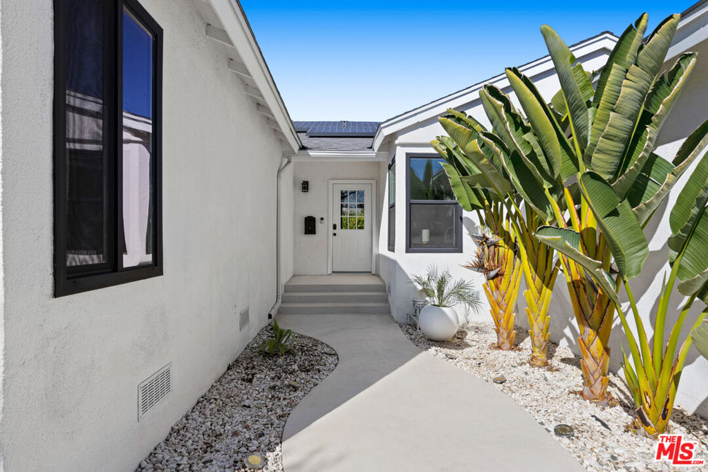 19833 Bassett Street