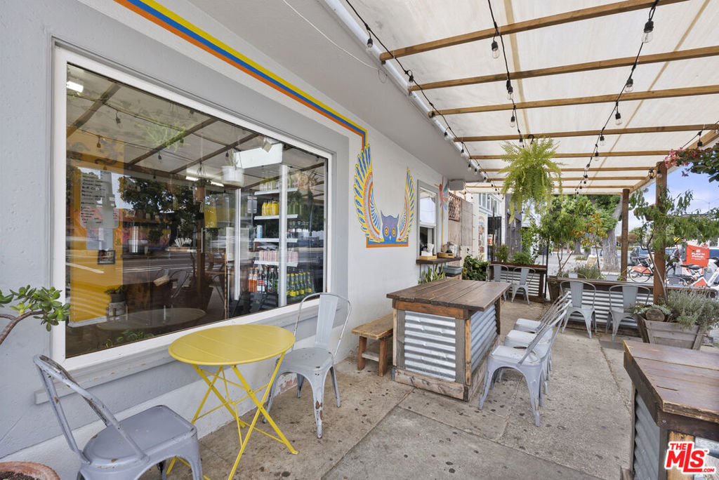 Properties 3 12900 Venice Boulevard