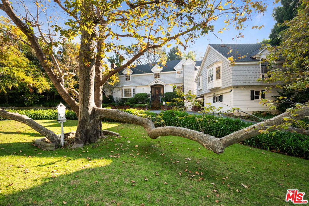 11324 Sunset Boulevard