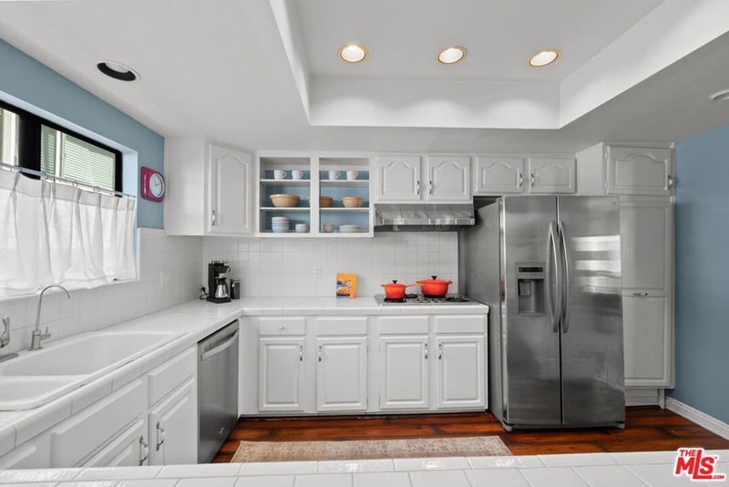 4338 Gentry Avenue Unit 2