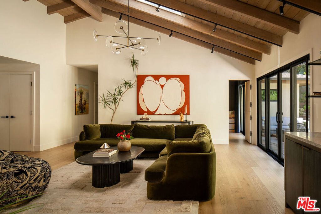 3546 Mandeville Canyon Road